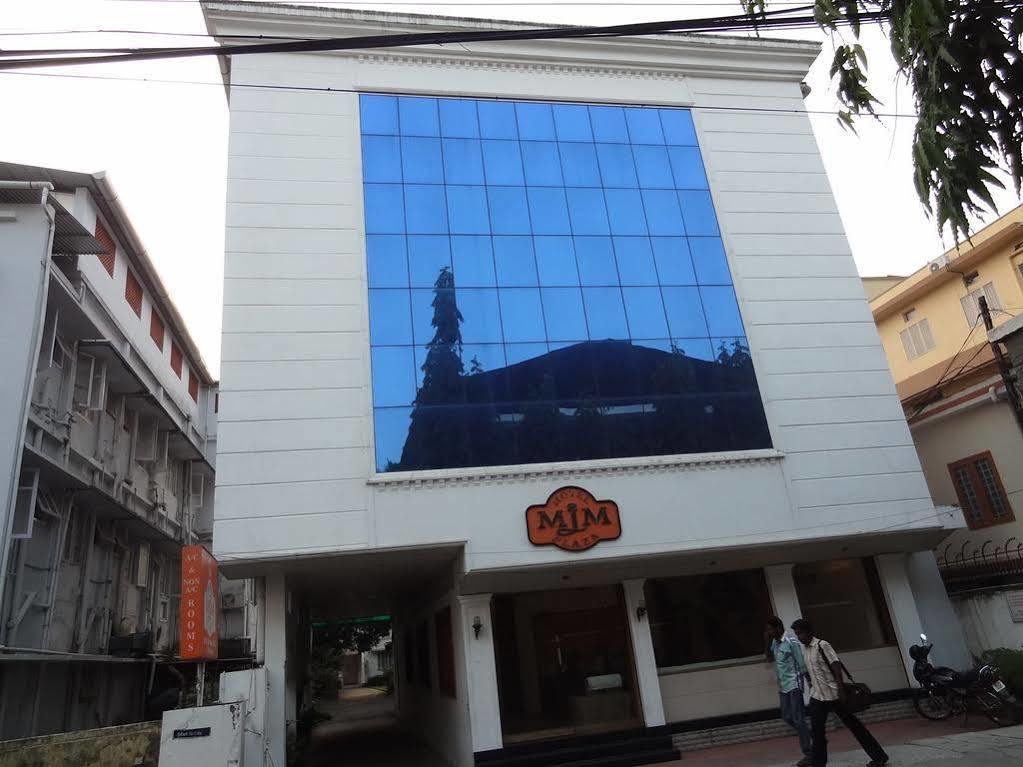 Готель Mjm Plaza Kochi Екстер'єр фото